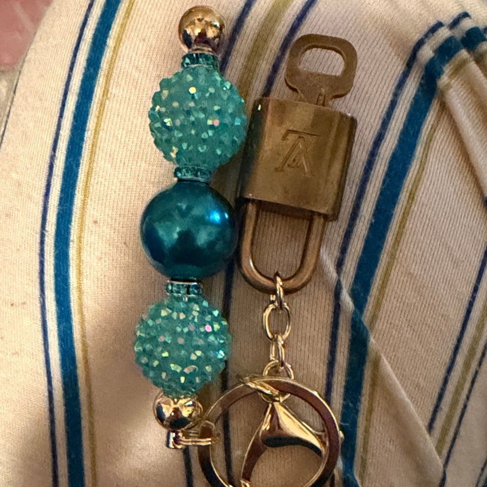 LV #305 Elegant Gold and Teal Keychain Accessory